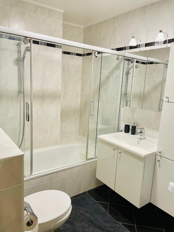 Limpertsberg Cosy 1 Bedroom. Terrace And Parking Appartement Luxemburg